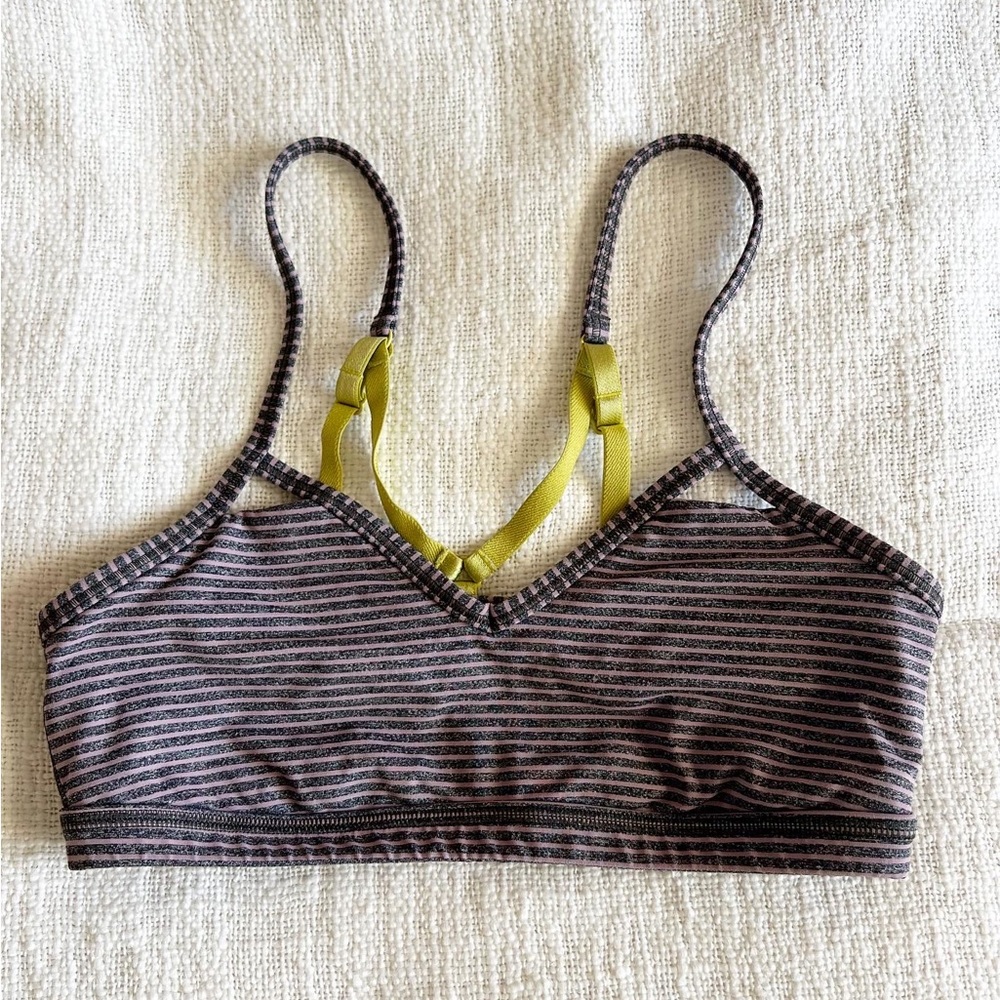 Lululemon sports bra, size small